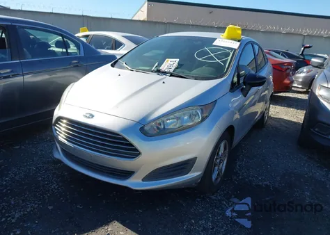 2019 Ford Fiesta Se z USA, uszkodzony, nr VIN 3FADP4BJXKM158331